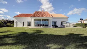 Villa for sale in Sabinillas with 6 bedrooms