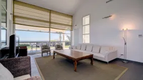 Villa for sale in Sabinillas with 6 bedrooms