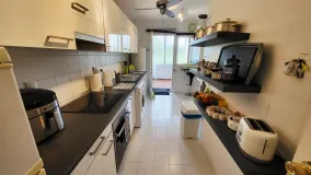 For sale ground floor apartment in Estepona Golf