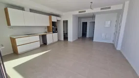 For sale ground floor apartment in Estepona Centre