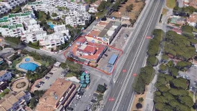 Building for sale in El Pilar