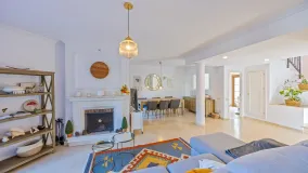 Semi detached house for sale in Alcaidesa Costa with 3 bedrooms