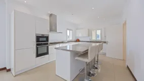 6 bedrooms Zona B villa for sale