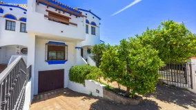 For sale town house with 3 bedrooms in Alcaidesa