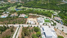 Plot for sale in Zona L