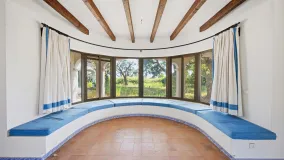 For sale villa in San Roque Club with 6 bedrooms