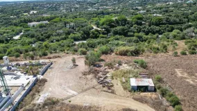 For sale plot in Zona L