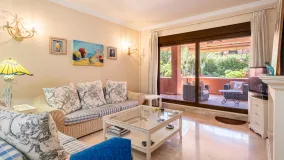 Apartamento en venta en Alhambra del Golf con 2 dormitorios