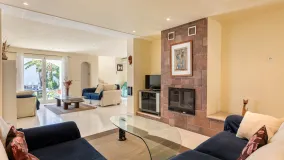 Villa for sale in Linda Vista Baja