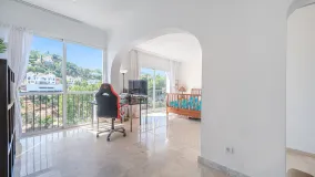 For sale La Quinta town house with 4 bedrooms