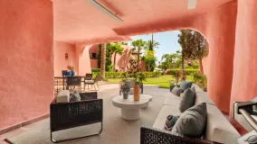 Se vende apartamento con 3 dormitorios en New Golden Mile