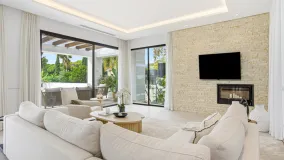 Villa for sale in Marbella Golden Mile