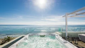 Villa with 6 bedrooms for sale in Costabella