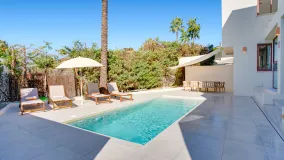 For sale town house with 5 bedrooms in Cancelada