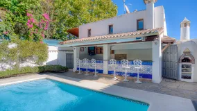 Villa for sale in New Golden Mile with 5 bedrooms