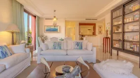 For sale duplex penthouse in Menara Beach