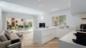 Apartamento planta baja de 3 dormitorios en venta en Hacienda Elviria