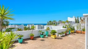 Buy 3 bedrooms duplex penthouse in Marbella Real