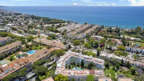 Buy 3 bedrooms duplex penthouse in Marbella Real