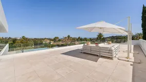 Villa for sale in La Cerquilla with 7 bedrooms