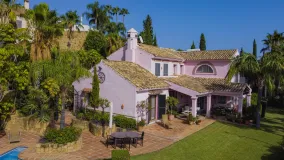 For sale villa with 5 bedrooms in Benahavis