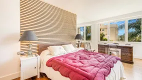 For sale 4 bedrooms villa in Calahonda