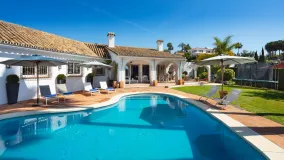 Villa for sale in Marbella East with 5 bedrooms