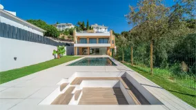 For sale 5 bedrooms villa in Benalmadena Costa