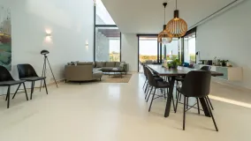 5 bedrooms semi detached villa for sale in Cabopino