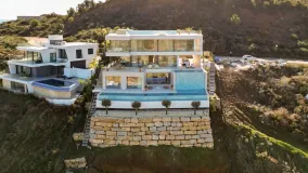 For sale villa with 5 bedrooms in La Cala Golf Resort