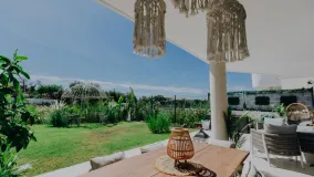 Apartamento planta baja a la venta en Estepona Este