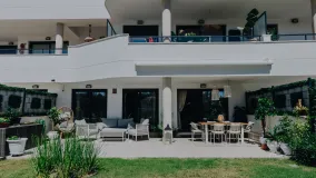 Apartamento planta baja a la venta en Estepona Este