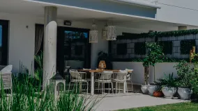 Apartamento planta baja a la venta en Estepona Este