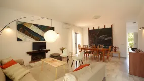 Se vende Ático en Nueva Andalucia con 3 dormitorios