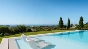 For sale villa in Benahavis with 8 bedrooms