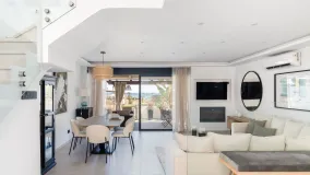 Marina de Casares town house for sale