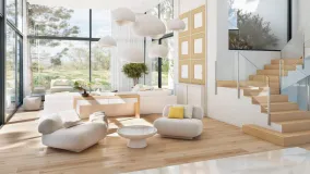 Villa for sale in Estepona West