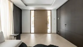 Se vende villa con 4 dormitorios en Los Flamingos