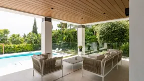 Se vende villa con 4 dormitorios en Los Flamingos