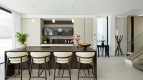 Comprar villa de 5 dormitorios en Benahavis