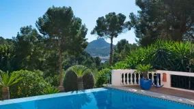 For sale house with 4 bedrooms in Puerto Andratx
