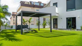 For sale Torremolinos ground floor apartment with 3 bedrooms