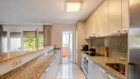 Apartamento en venta con 2 dormitorios en Nueva Andalucia