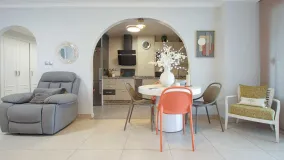 For sale ground floor apartment with 2 bedrooms in Las Chapas