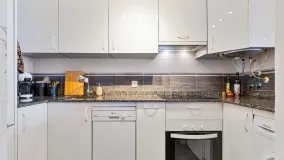 Buy apartment in Benalmadena