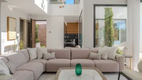 Marbesa 5 bedrooms villa for sale