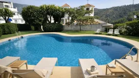 3 bedrooms penthouse in Benahavis Centro for sale