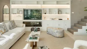 Ático a la venta de 5 dormitorios en Costa Nagüeles II