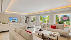 Villa a la venta en Nueva Andalucia