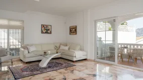 Buy villa with 5 bedrooms in Fuengirola